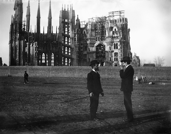 Antonio Gaudi 1906