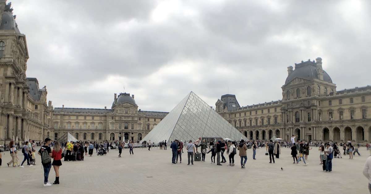 Louvre 70% Down - Wildenstein Tax Fraud - Serra Sculpture Defaced - Vimarsana News