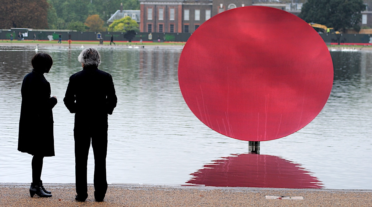 Anish Kapoor Calls For Boycott Of Russian Owned Phillips Auctioneers - Damien Hirst Claimed Millions in Furlough Payments - Cecilia  Vicuña  Awarded Hyundai Commission At Tate Modern - Vimarsana News